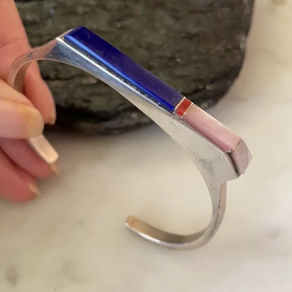 Vintage Navajo Native American Lapis and Mother of Pearl Bracelet - Picture 3 of 15